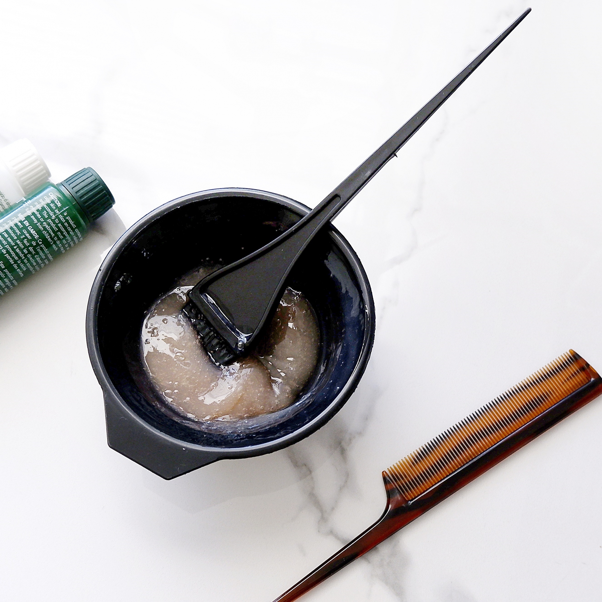 カラー材とコーム